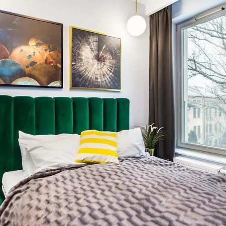 Apartment Cracow Miodowa 42 *